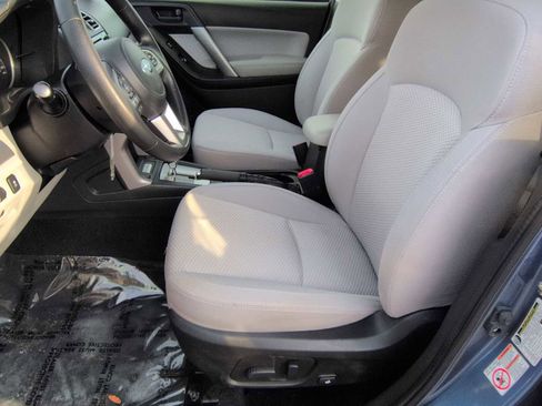 Used 2017 Subaru Forester 2.5i Premium w/ All-Weather Package image 16