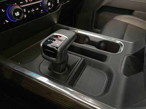 Used 2025 Chevrolet Silverado 1500 RST image 27