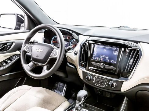 Used 2023 Chevrolet Traverse LS w/ Safety Package FWD image 19