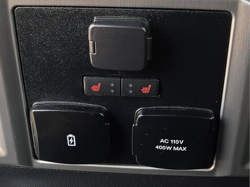 Used 2021 Ford F250 Platinum w/ FX4 Off-Road Package AWD/4WD image 9