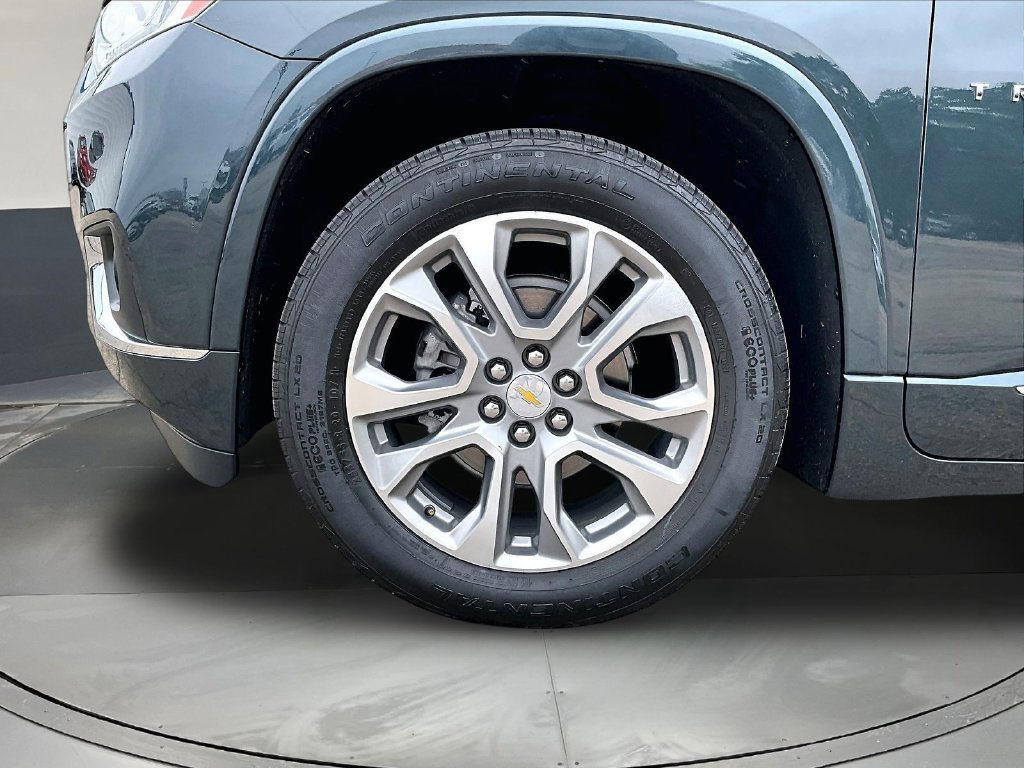 Used 2021 Chevrolet Traverse Premier AWD/4WD image 36