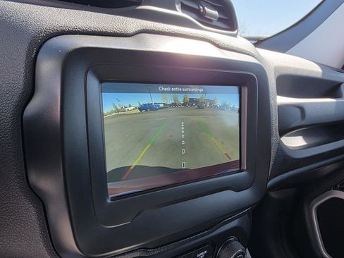 Used 2021 Jeep Renegade Sport w/ Sport Appearance Group FWD image 16