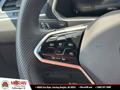 Certified 2023 Volkswagen Tiguan SE R-Line AWD/4WD image 26