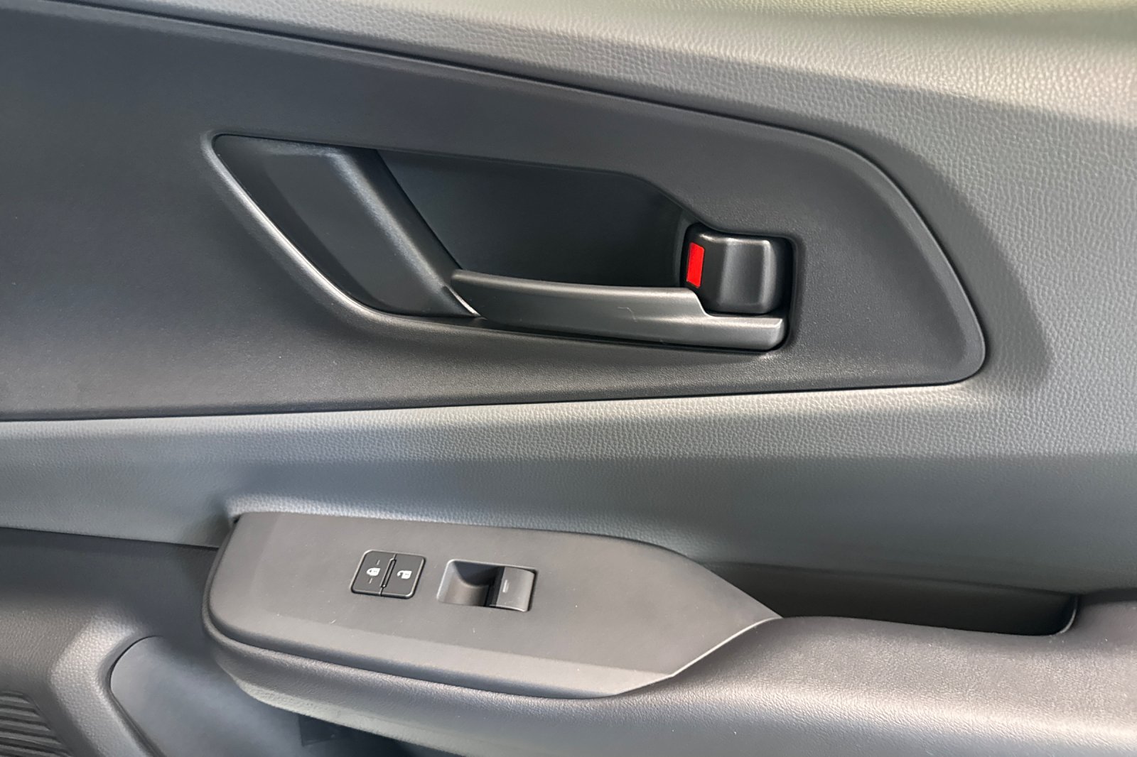 New 2027 Toyota Prius LE FWD image 20