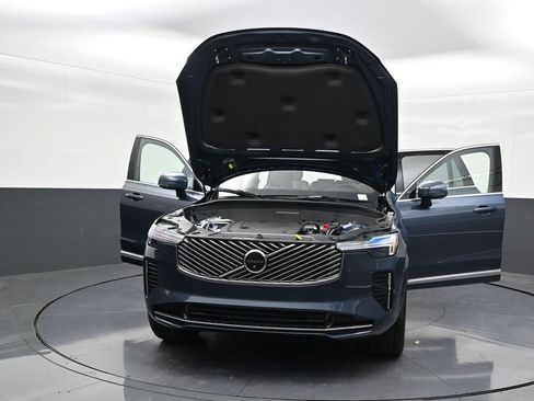 New 2026 Volvo XC90 B6 Plus w/ Protection Package Premier AWD/4WD image 34