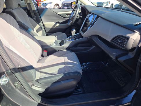 Used 2022 Subaru Outback Premium image 6