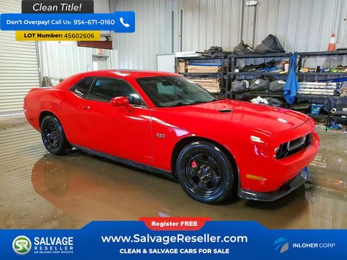 Used 2014 Dodge Challenger SRT8 image 5