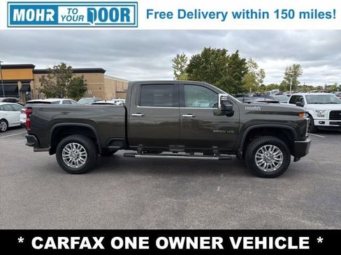 Used 2022 Chevrolet Silverado 3500 High Country w/ Technology Package image 3