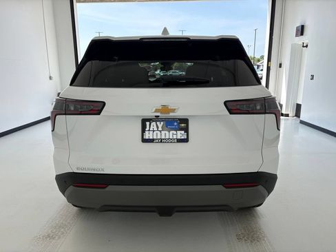 New 2027 Chevrolet Equinox LT w/ Convenience Package II FWD image 19