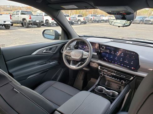 New 2026 Chevrolet Traverse LT w/ Midnight/Sport Edition image 38