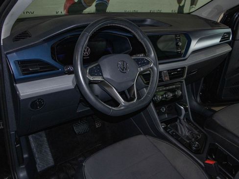 Used 2024 Volkswagen Taos SE AWD/4WD image 5