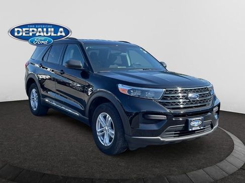 Used 2023 Ford Explorer XLT AWD/4WD image 9