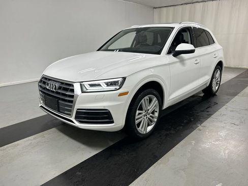 Used 2018 Audi Q5 2.0T Premium Plus w/ Premium Plus Package AWD/4WD image 5