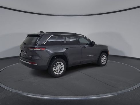 New 2026 Jeep Grand Cherokee Laredo X AWD/4WD image 15