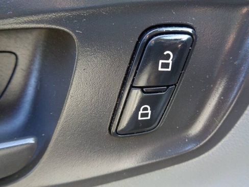 Used 2019 Ford Transit 250 130 Low Roof RWD image 13
