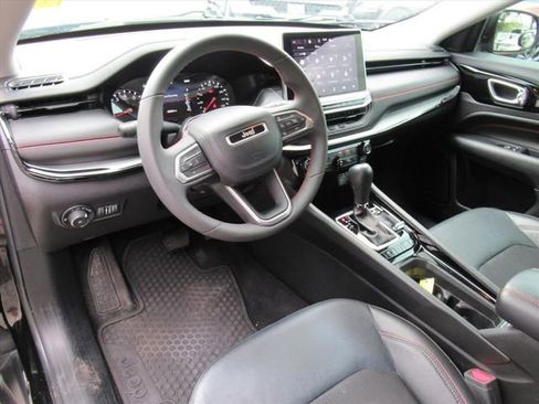 Used 2022 Jeep Compass Trailhawk image 14