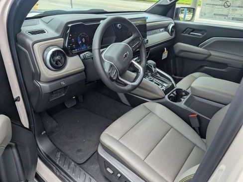 New 2026 Chevrolet Colorado ZR2 w/ Technology Package AWD/4WD image 13