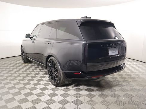 New 2026 Land Rover Range Rover Long Wheelbase SE image 7