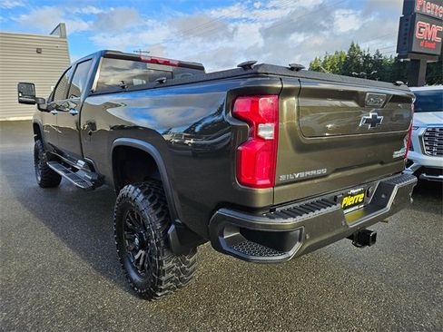 Used 2022 Chevrolet Silverado 3500 High Country w/ Z71 Off-Road Package image 3