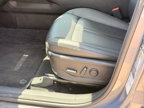 Used 2024 Kia Sorento S FWD image 21