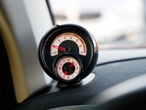 Used 2016 smart fortwo passion image 26