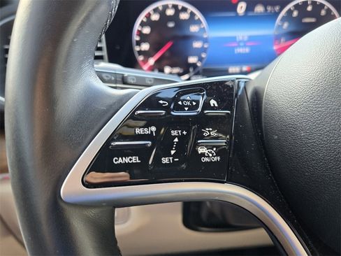 Used 2024 Mercedes-Benz GLE 450 4MATIC image 25