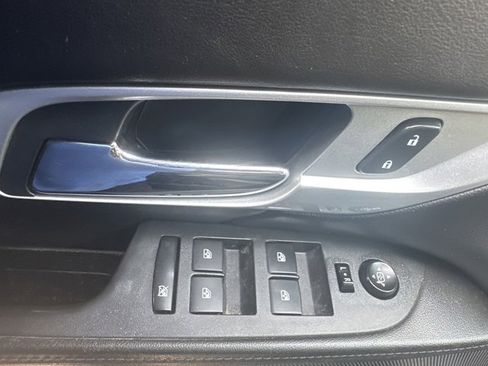 Used 2016 GMC Terrain SLE image 11