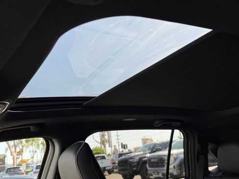 New 2025 Jeep Wagoneer S Limited image 17