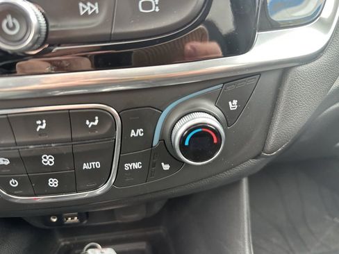 Used 2023 Chevrolet Traverse High Country AWD/4WD image 21