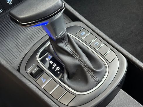 Used 2024 Hyundai Kona SEL image 21