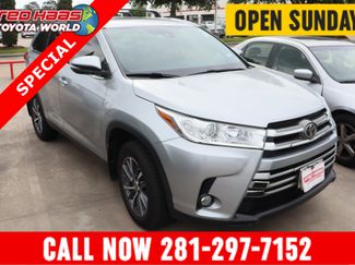 Used 2019 Toyota Highlander XLE FWD video 1