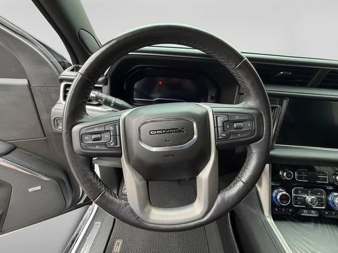 Used 2022 GMC Yukon Denali AWD/4WD image 13