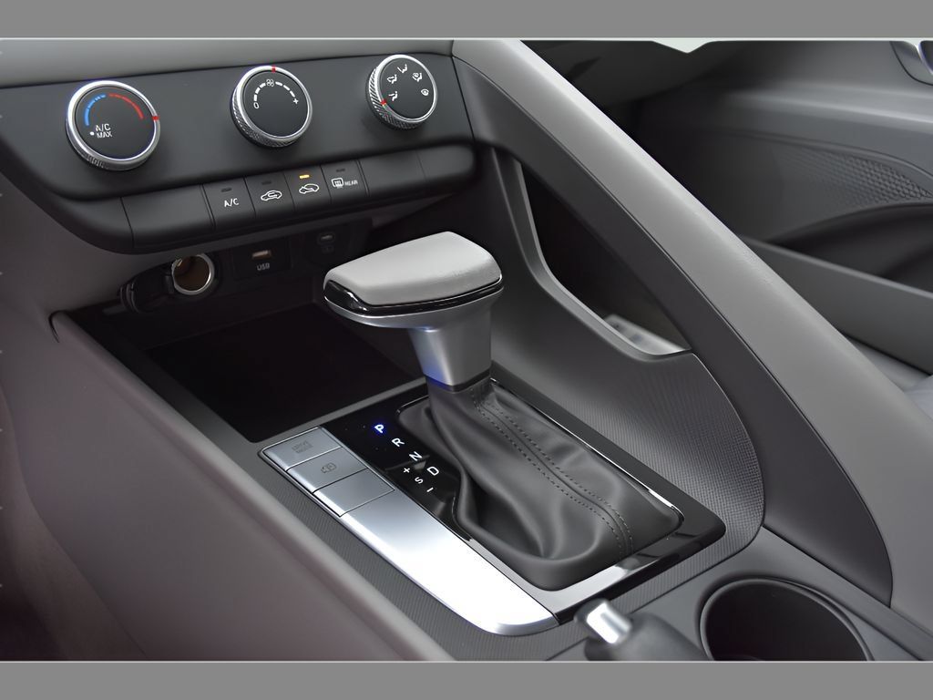 New 2026 Hyundai Elantra SE FWD image 24