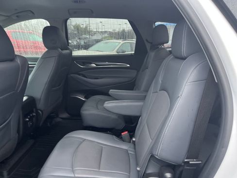 Used 2019 Buick Enclave Essence image 22
