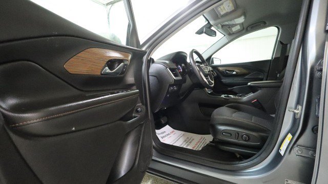 Used 2018 GMC Terrain SLE w/ Driver Convenience Package AWD/4WD image 9