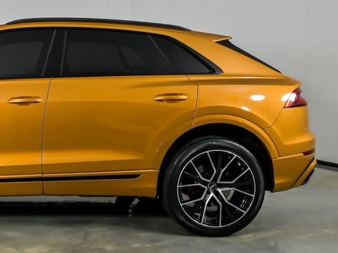 Used 2022 Audi Q8 Premium Plus AWD/4WD image 8