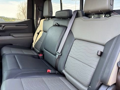 Used 2023 Chevrolet Silverado 1500 ZR2 w/ Technology Package AWD/4WD image 16