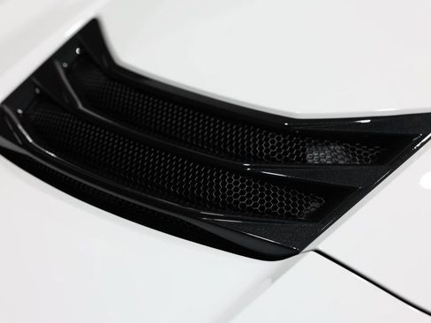 Used 2025 Chevrolet Corvette Z06 image 17