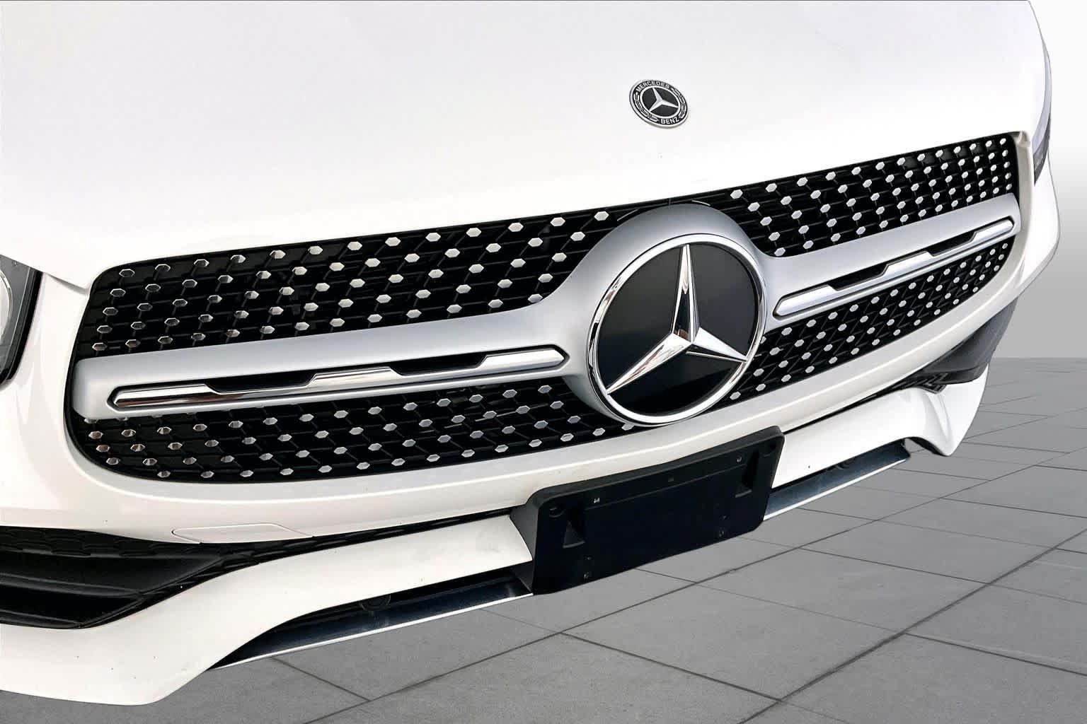 Used 2020 Mercedes-Benz GLC 300 4MATIC image 32