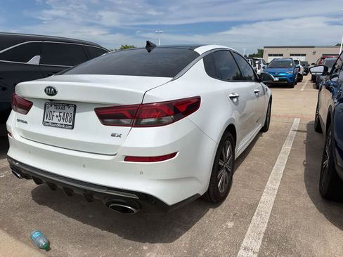 Used 2020 Kia Optima Premium FWD image 4