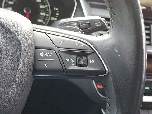 Used 2018 Audi Q5 2.0T Premium w/ Convenience Package image 23