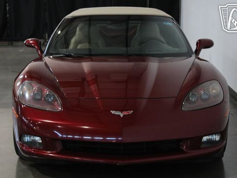 Used 2006 Chevrolet Corvette Convertible w/ Preferred Equipment Group image 13