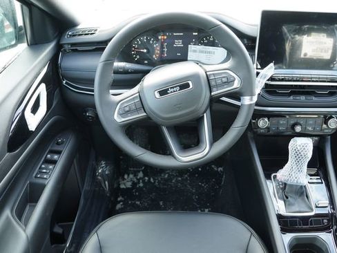 New 2026 Jeep Compass Limited image 12