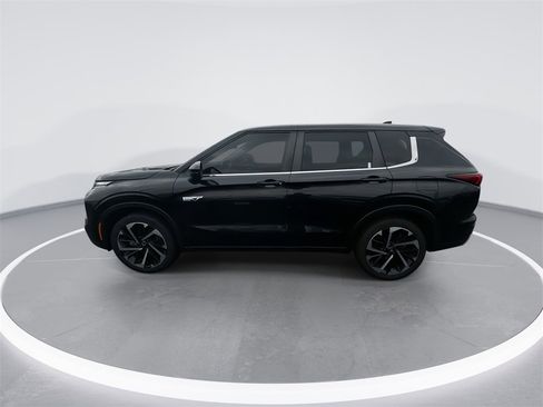 New 2023 Mitsubishi Outlander SE image 5