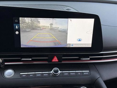 Used 2024 Hyundai Elantra SEL image 12