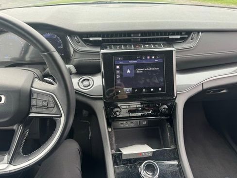 Used 2022 Jeep Grand Cherokee L Laredo w/ Luxury Tech Group I image 18