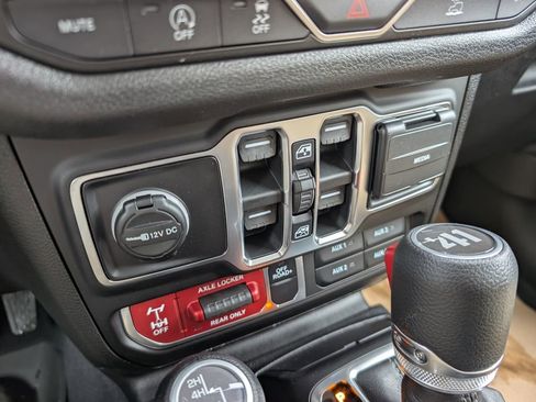 New 2026 Jeep Wrangler Willys AWD/4WD image 29