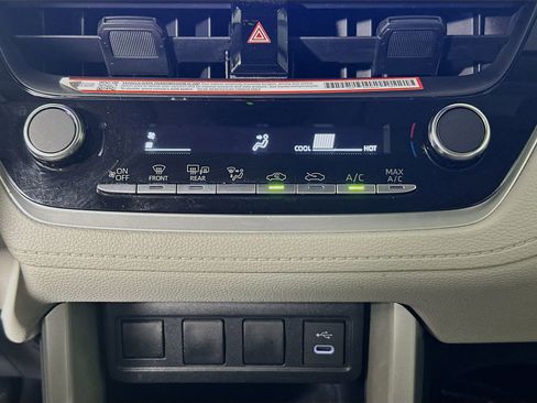 Used 2024 Toyota Corolla Cross L image 22