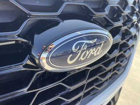 New 2025 Ford Explorer ST-Line w/ Premium Package image 29