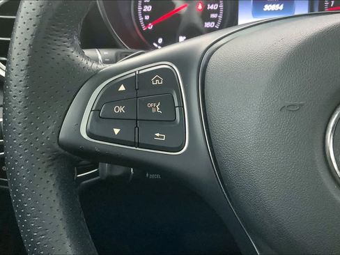 Used 2019 Mercedes-Benz GLC 300 image 21